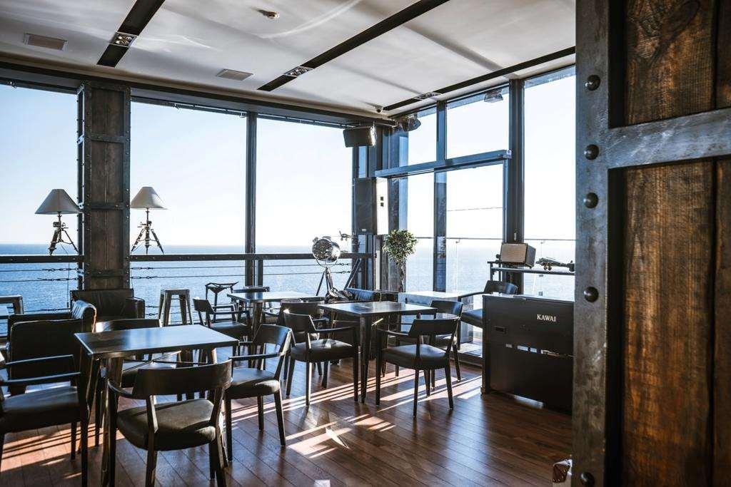 M1 Club Hotel